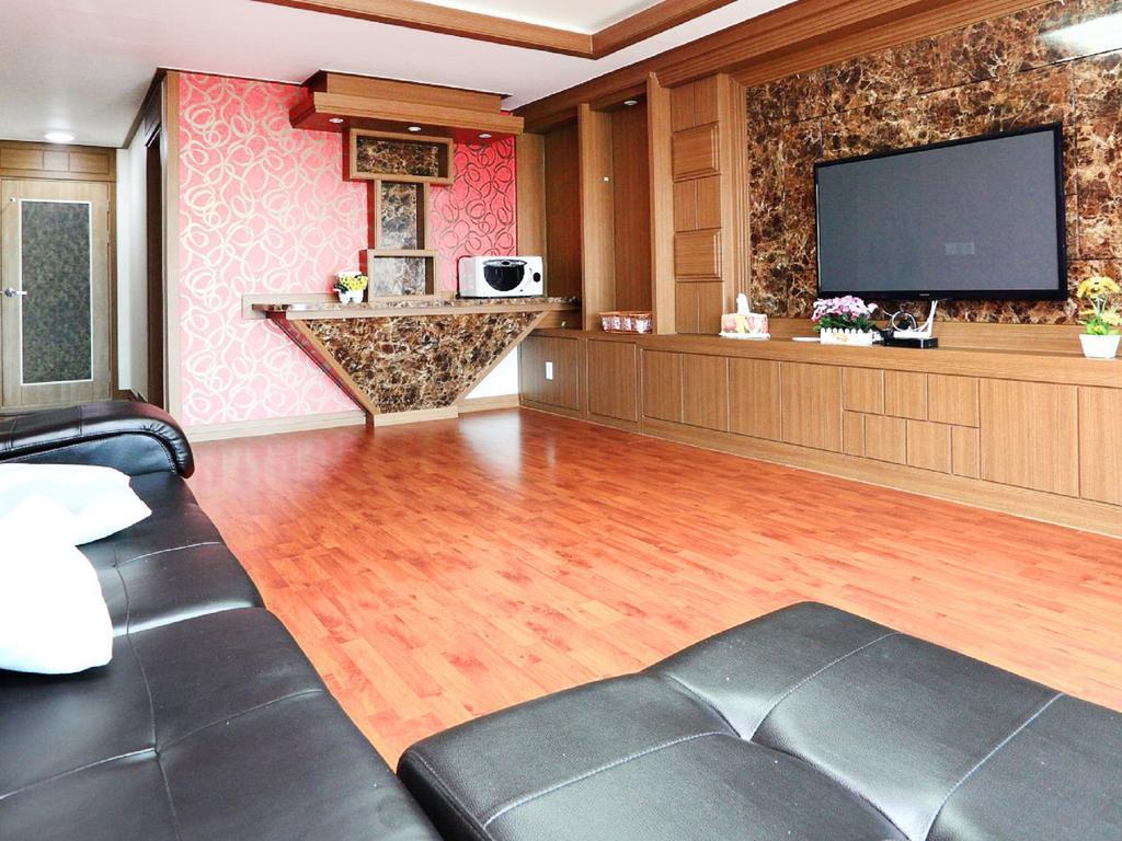 白色梦幻度假屋 济州市 外观 照片